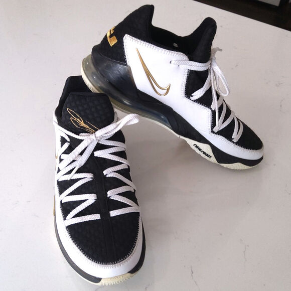 Mens Nike LeBron special. Low 17 gold /white athletic basketball shoes sz 12 - Picture 1 of 9